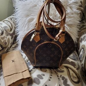 Authentic Louis Vuitton Ellipse Monogram